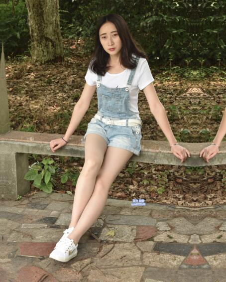 国产伊人精品-综合久久伊人 - 小鸡AV国产高清在线精品一区