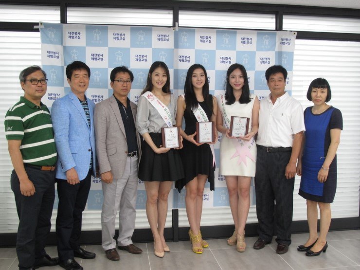 欧美精品一区二区在线观看-77788色淫免费网站视频 - 小鸡AV草久久网