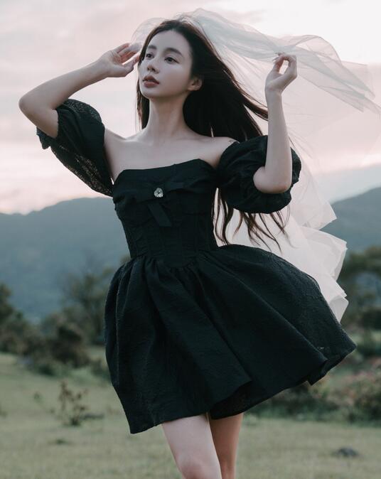 在哪里**-亚洲最大的成人网 - 小鸡AV久久噜