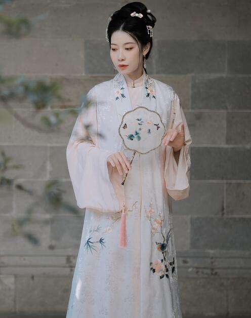 婷婷五月久久精品国产亚洲-88午夜理论不卡 - 小鸡AV高H医生打开双腿HH日日偷欢H