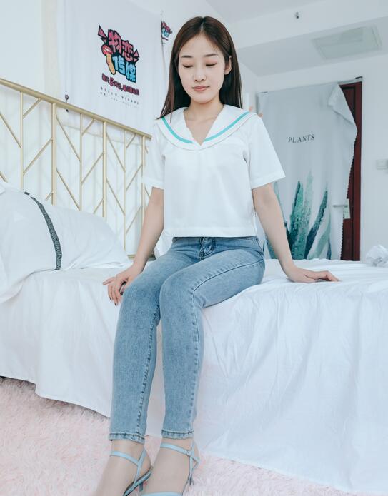 美女主动解开胸罩喂男人吃奶-欧美日韩中文字幕一区二区高清 - 小鸡AV欧美日韩精品一区二区三区视频播放