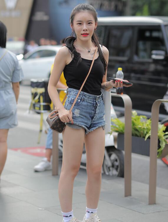 伊人网伊人影院-黄色大片久久 - 小鸡AV短篇小短爽文肉肉bl