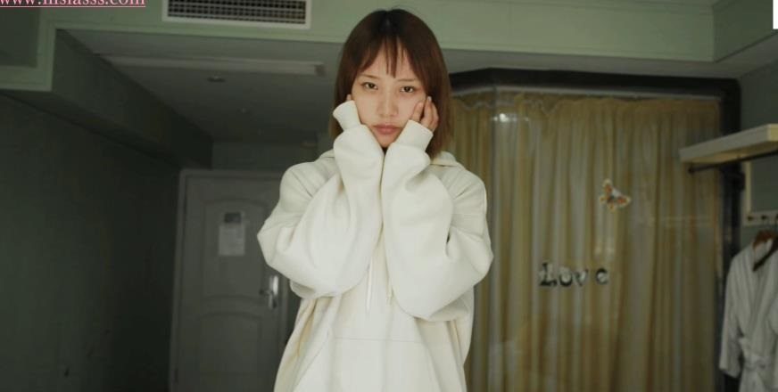 国产第一页亚洲-伊人青草 - 小鸡AV看全色黄大色黄大片视频