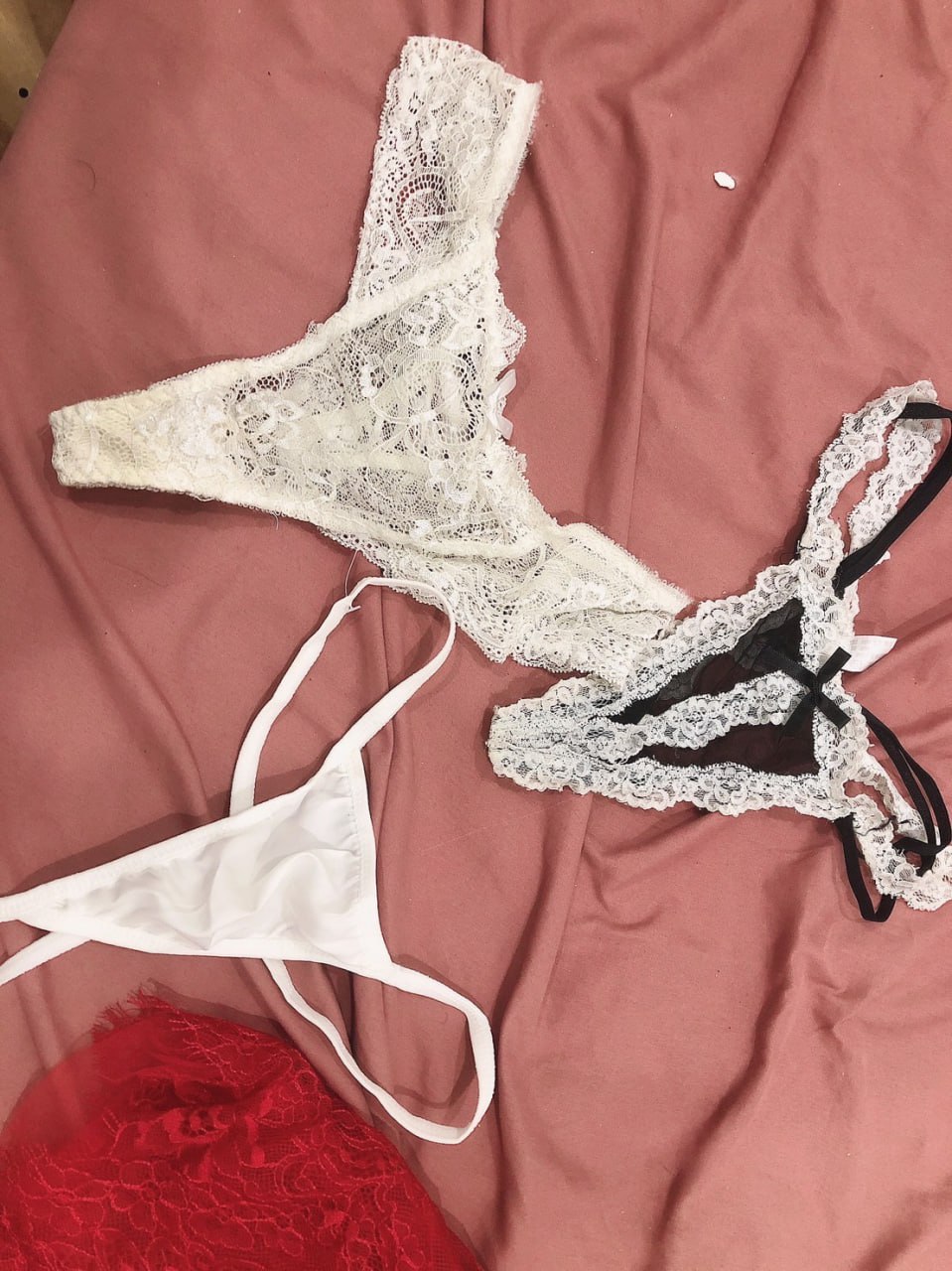 女人荫蒂被添全过程频