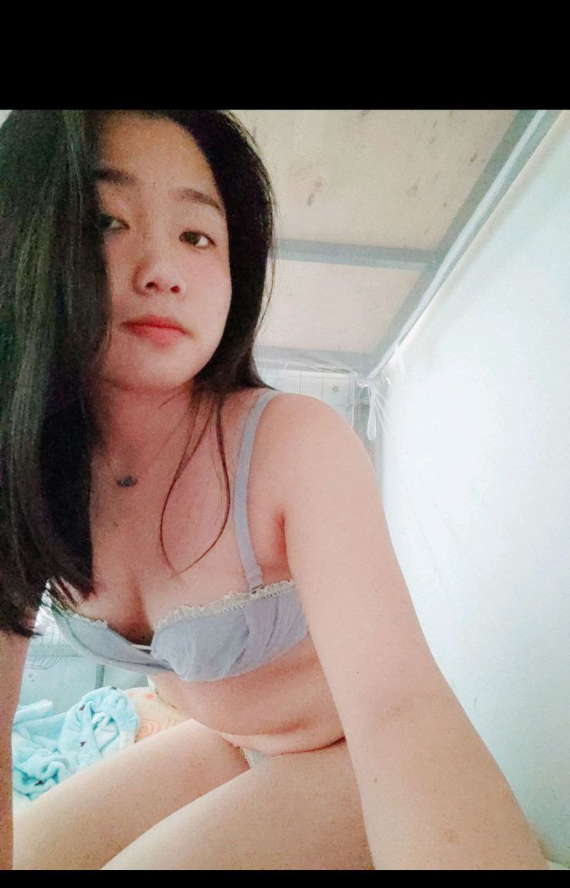 我和小伙子作爱时高潮-亚洲免费三级电影 - 小鸡AVAV72啪啪网站