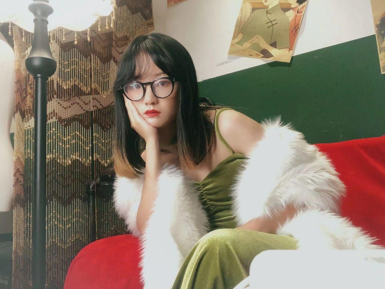 公交车舒婷的奶头被农民工吸了-bl全肉np双性受 - 小鸡AV我在开会他在下添好爽在线视频